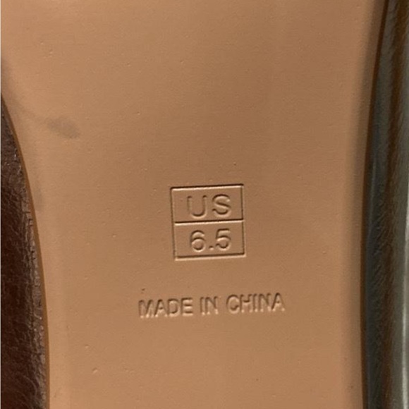 BRAND NEW! Perfect for Renaissance Tour 🐝 - Picture 4 of 4